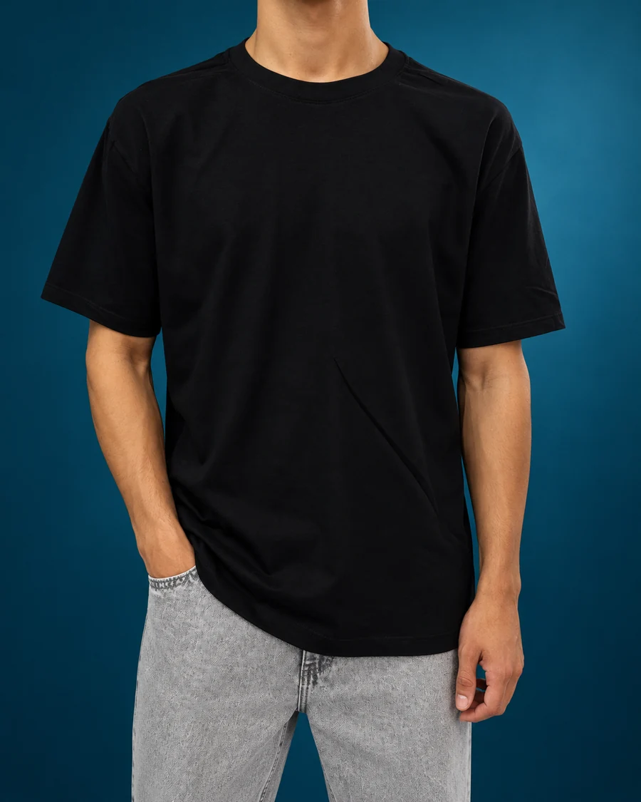 Camiseta preta — Frente · foto 01